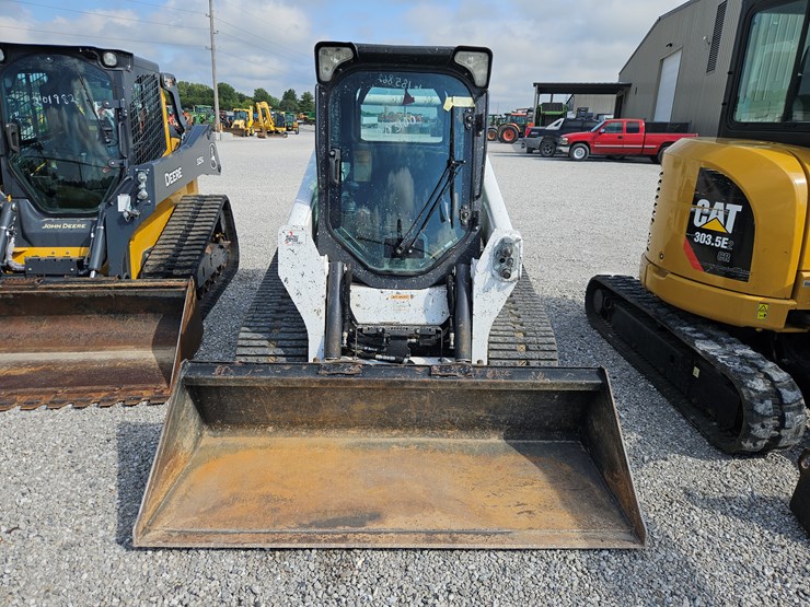 2020-bobcat-t590-image-2