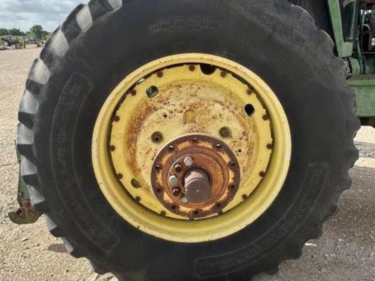 john-deere-4640-image-9