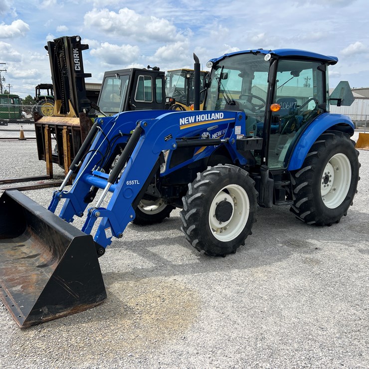2015 NEW HOLLAND T4.75