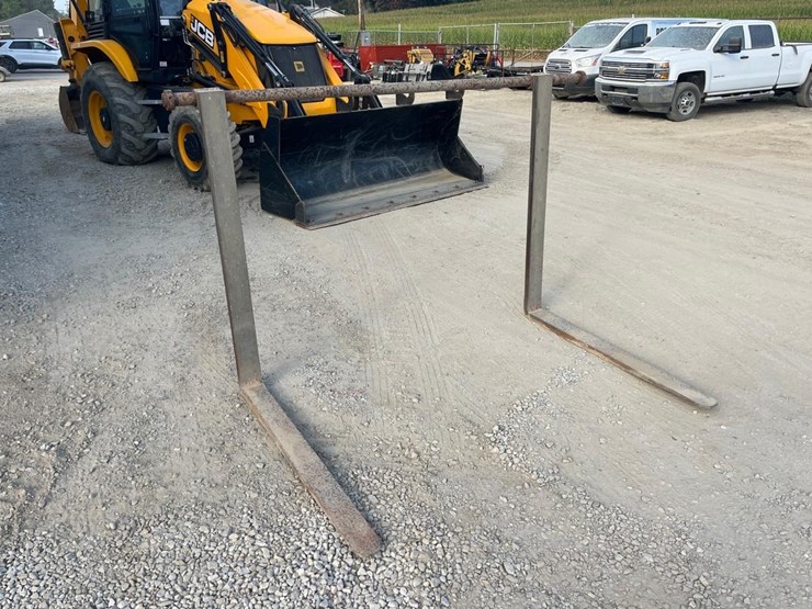 2022-jcb-3cx-image-46