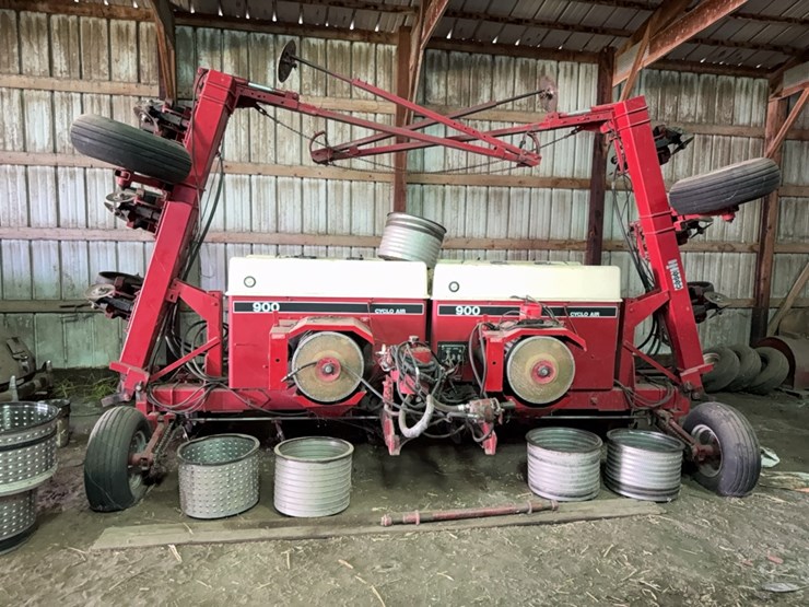 case-ih-900-image-1