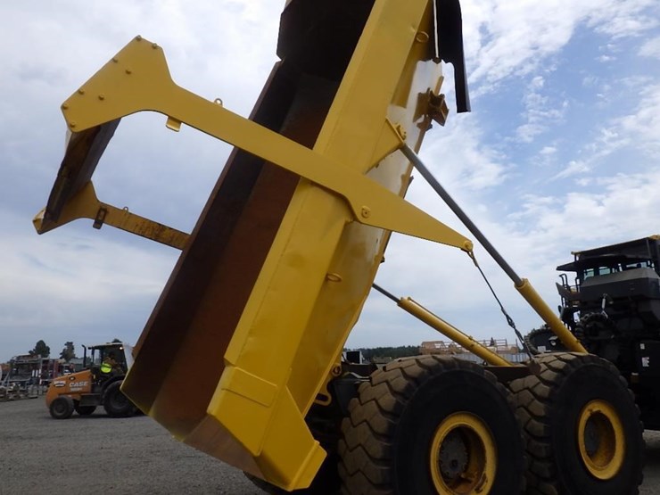 2016-komatsu-hm400-5-image-13