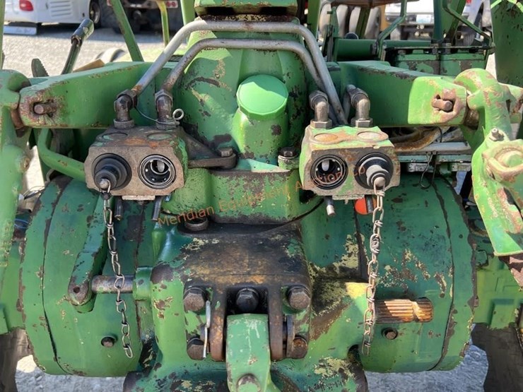 john-deere-2940-image-17