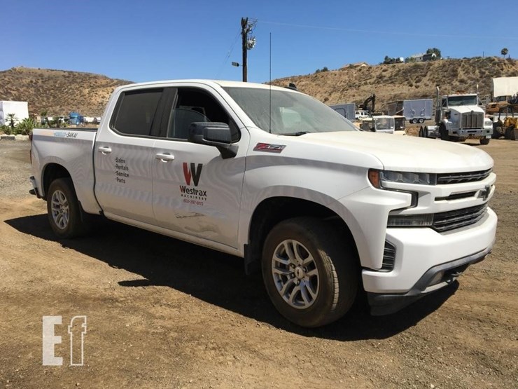 2019-chevrolet-silverado-image-2