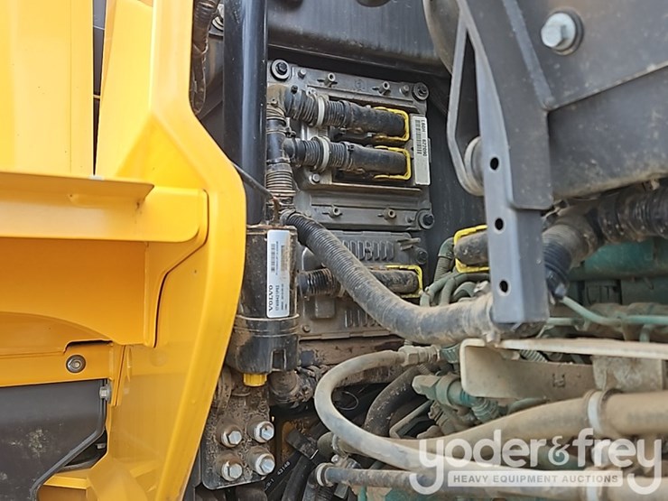 2020-volvo-l60h-image-36