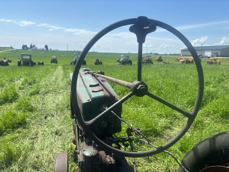 john-deere-h-image-37