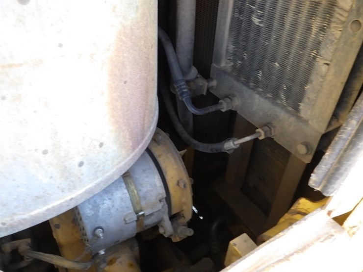 2004-komatsu-d275ax-5-image-48