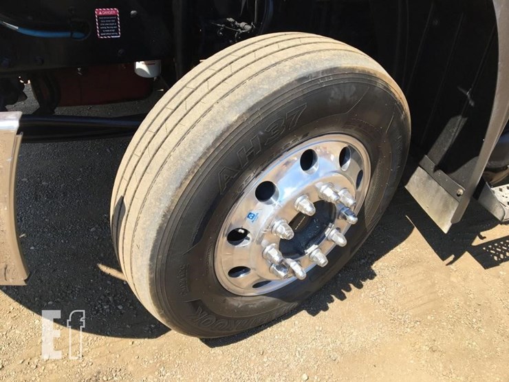 2018-mack-pinnacle-cxu613-image-10