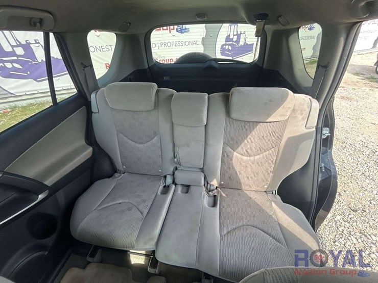 2011-toyota-rav4-image-20