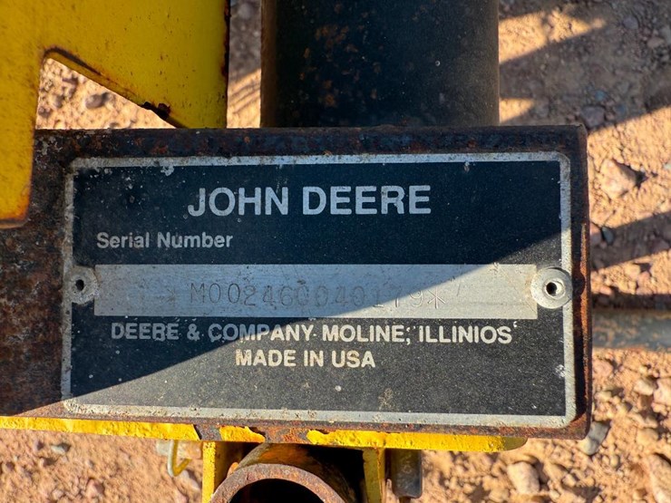 john-deere-246-image-12
