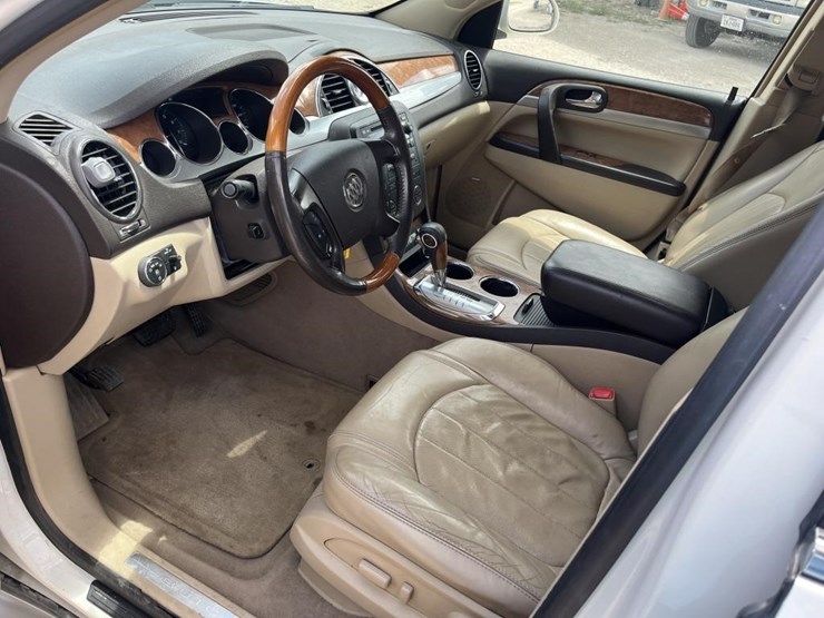 2009-buick-enclave-image-5