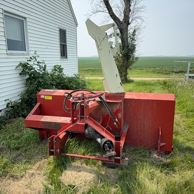 Farm King 8’ Double Auger Snowblower, 540 PTO, Hyd Spout, 3 PT