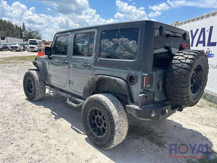 2015-jeep-wrangler-image-4