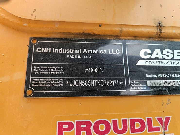 2019-case-580sn-image-16