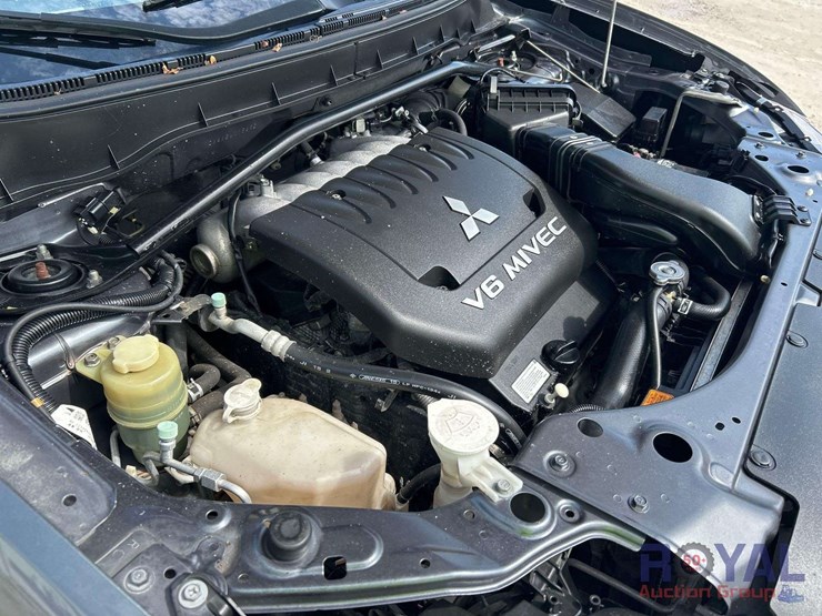 2011-mitsubishi-outlander-image-9