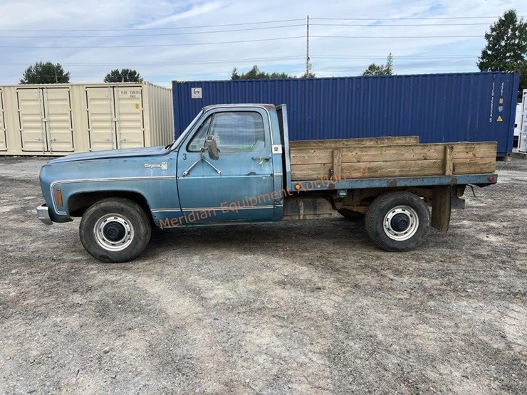 1977-chevrolet-c20-image-2