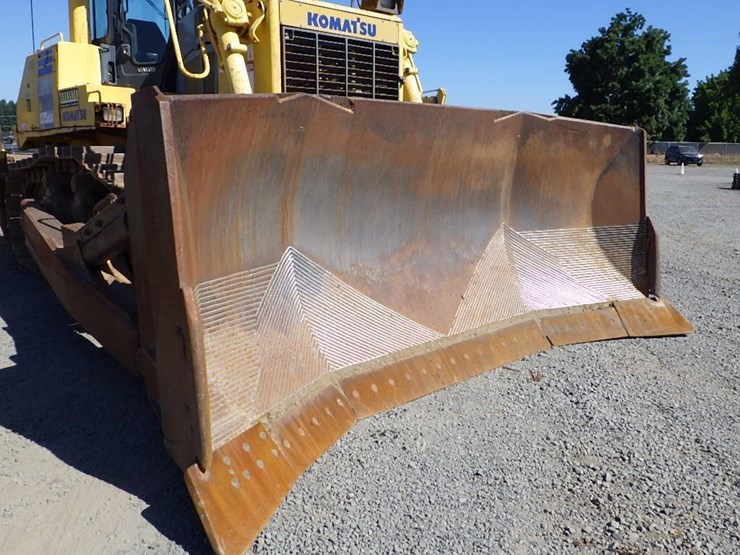 2004-komatsu-d275ax-5-image-18