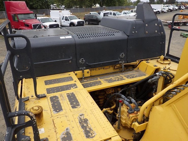 2016-komatsu-pc490-lc-11-image-20