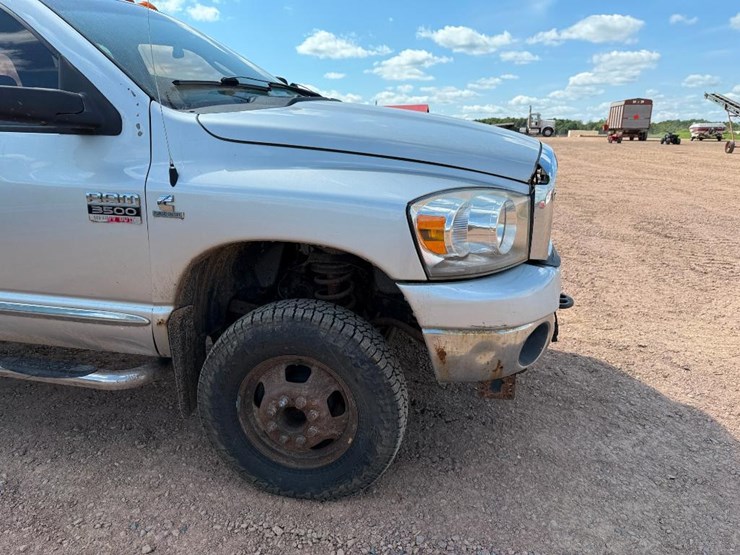 2007-dodge-ram-3500-image-14