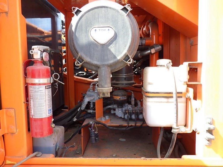 2012-doosan-dx255-lc-3-image-16
