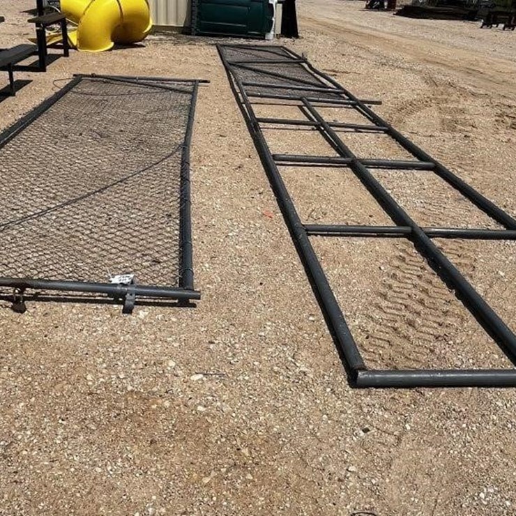 L3- Chain Link Entryway Gates