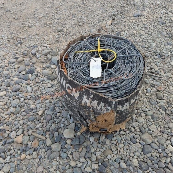 ~1320' Of 12 1/2 Barbed Wire