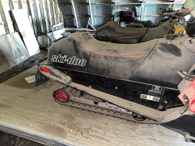 skidoo-formula-sl-500-snowmobile-w/-1,268-miles,-trailer-sold-seperate-image-6