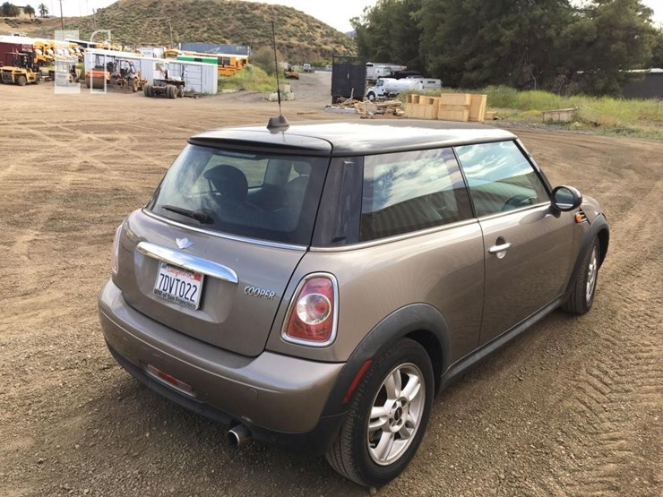 2012-mini-cooper-image-3