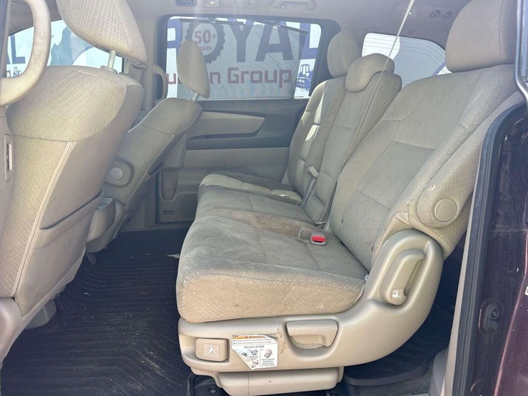 2015-honda-odyssey-image-17