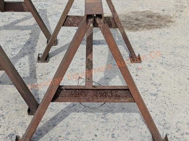 2--heavy-duty-steel-saw-horses-image-6