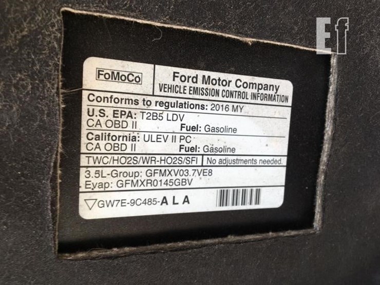 2016-ford-taurus-sel-image-10
