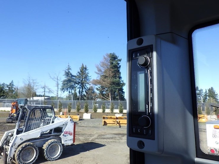 2024-doosan-dx35z-image-31