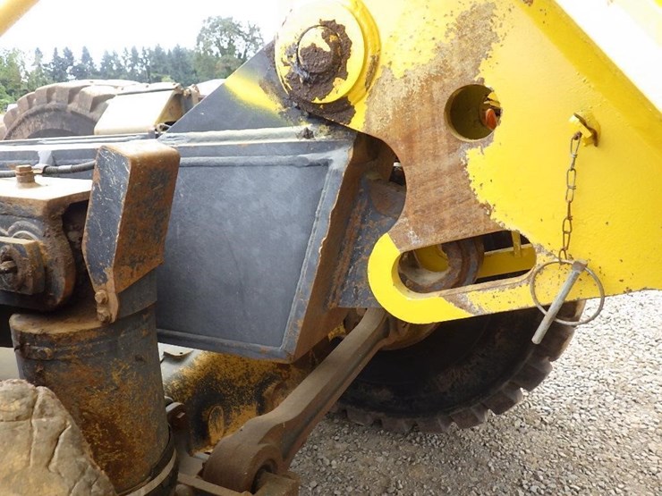 2016-komatsu-hm400-5-image-27