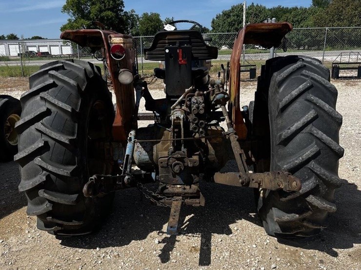 ford-tractor-image-4