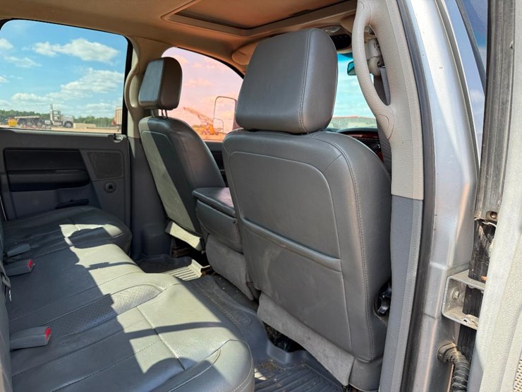 2007-dodge-ram-3500-image-27