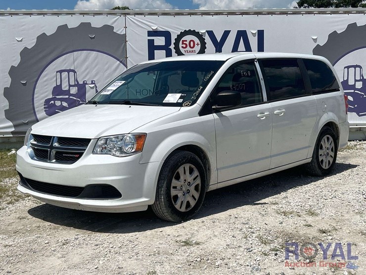 2014-dodge-grand-caravan-se-image-1