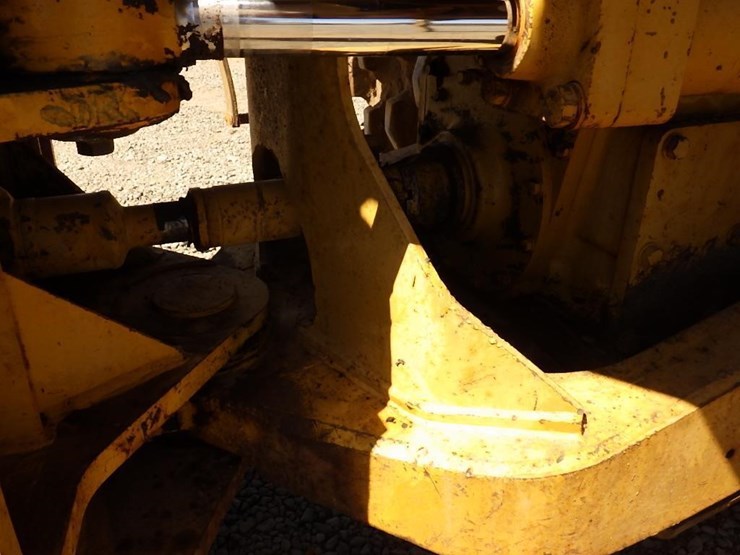 1986-caterpillar-825c-image-25