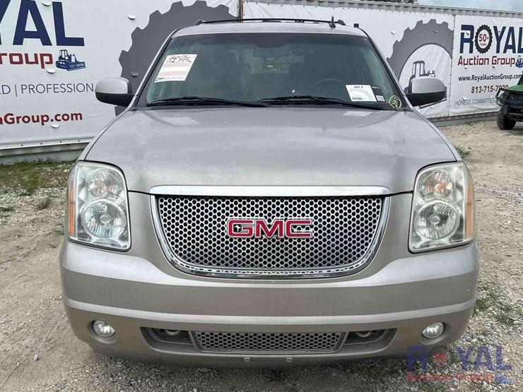 2013-gmc-yukon-image-24