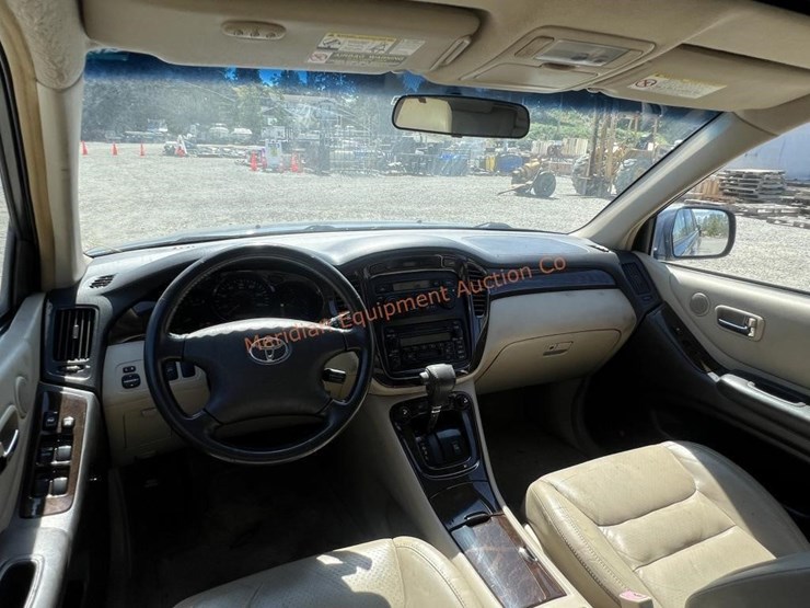 2003-toyota-highlander-image-21