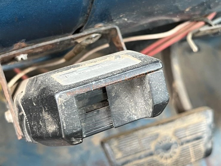 1977-chevrolet-c20-image-23