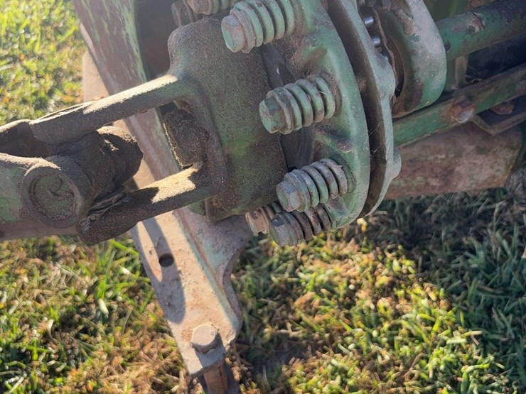 john-deere-24t-image-16