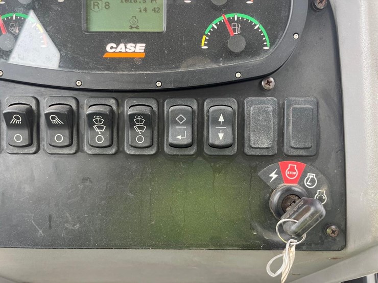 2019-case-650m-lgp-image-25
