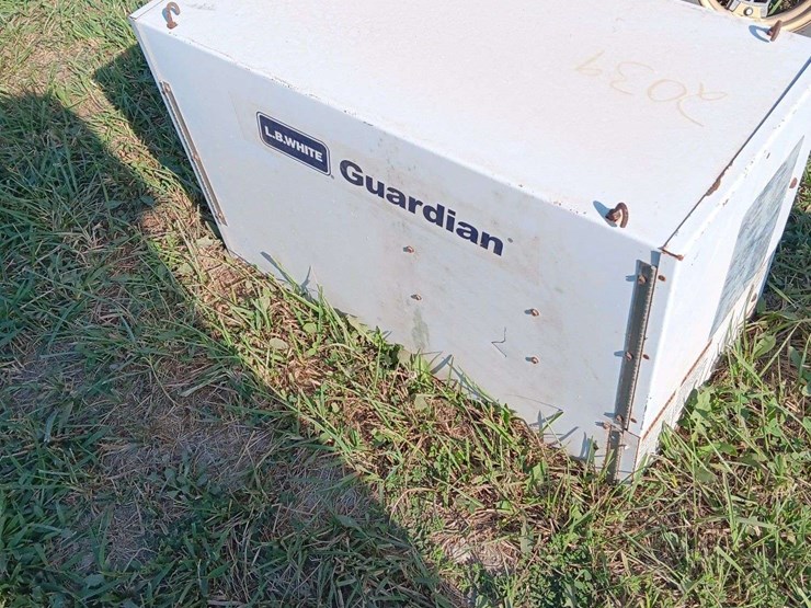 l.b.-white-guardian-heater-image-4