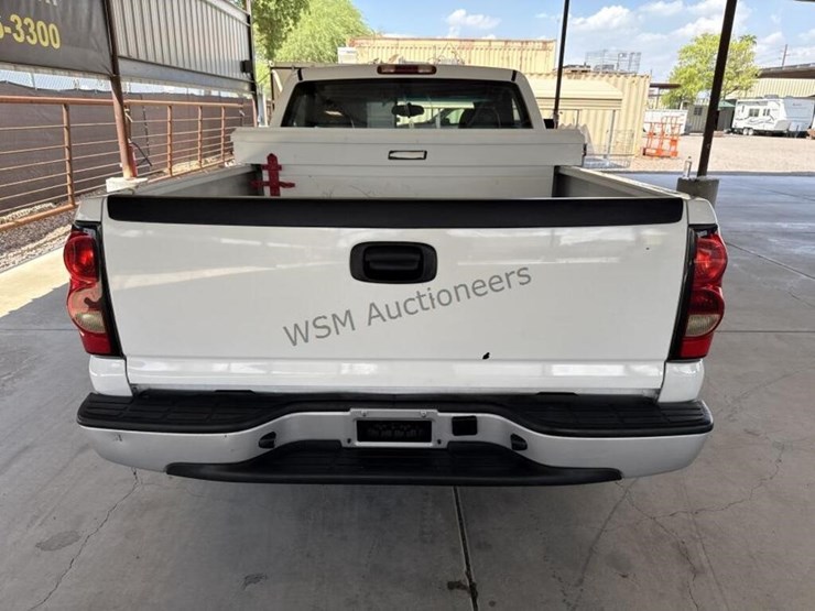 2006-chevrolet-silverado-1500-image-6