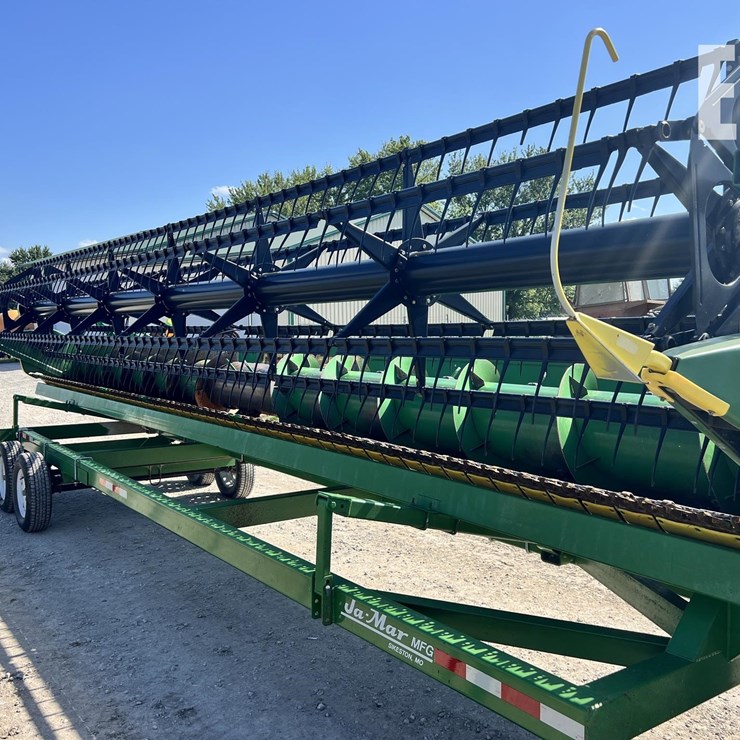 2006 JOHN DEERE 630F