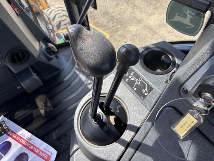 2020-deere-310l-ep-image-38