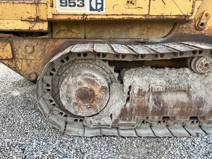 caterpillar-953-image-20