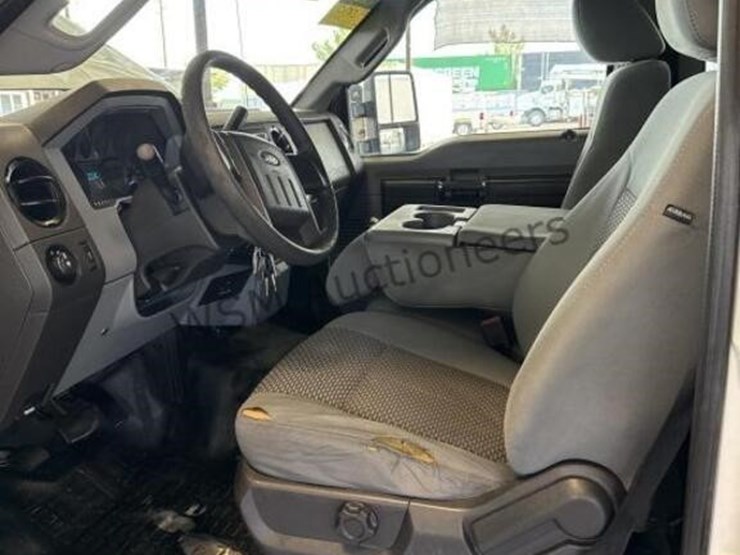 2012-ford-f350-image-23