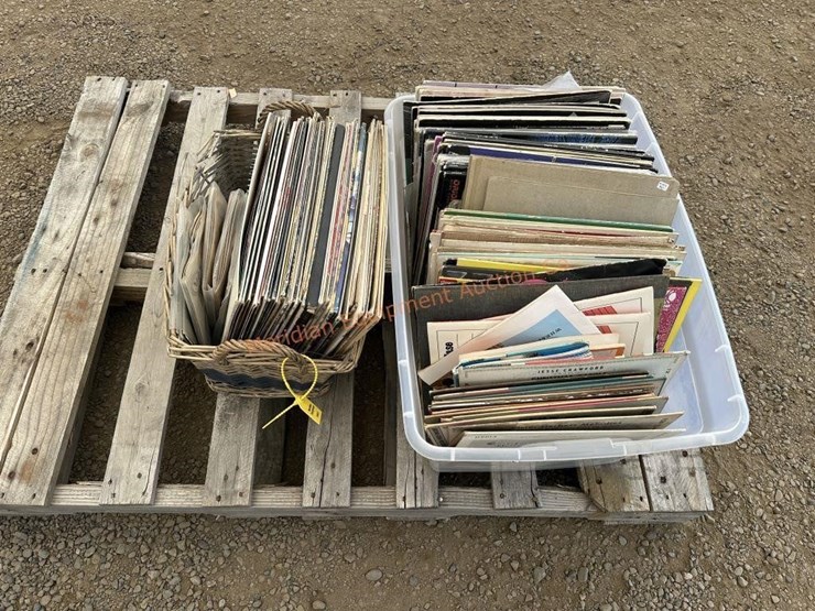 lot-assorted--33-rpm-records-image-1