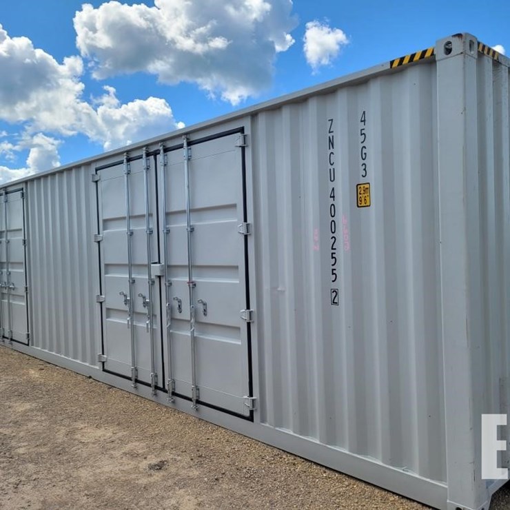 40 FOOT SHIPPING CONTAINER